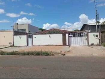 Casa em leilão - Rua Santa Clara, 1141 - Boa Vista/RR - Banco Santander Brasil S/A | Z33156