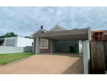 Casa em leilão - rua tabelião haraldo carlos neumann, 576 - santa cruz do sul/rs - itaú unibanco s/a | z33179