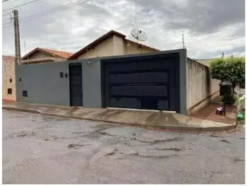 Casa em leilão - rua antônio bento peixoto, 218 - miguelópolis/sp - banco santander brasil s/a | z33156