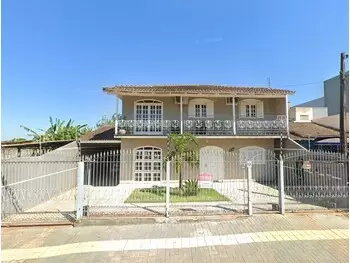 Casa em leilão - rua nova iguaçu, 698 - foz do iguaçu/pr - banco bradesco s/a | z33451