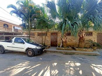 Casa em leilão - Rua Projetada B, 5 - Magé/RJ - Banco Santander Brasil S/A | Z33480