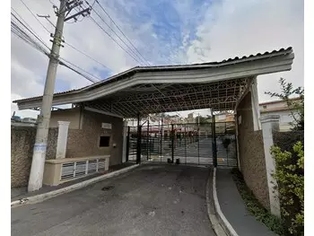 Casa em leilão - rua maria cândida ferreira lacerda, 607 - carapicuíba/sp - banco santander brasil s/a | z33480