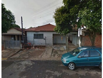 Casa em leilão - Rua Olímpio de Souza Borges, 160 - Regente Feijó/SP - Banco Santander Brasil S/A | Z33390