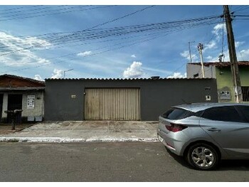 Casa em leilão - Rua Orquídea, s/nº  - Trindade/GO - Banco Bradesco S/A | Z33373