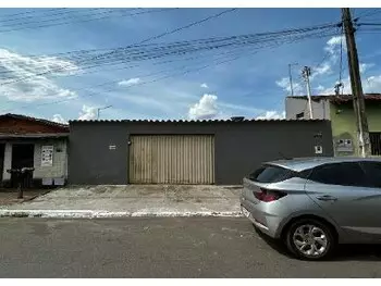 Casa em leilão - Rua Orquídea, s/nº  - Trindade/GO - Banco Bradesco S/A | Z33373