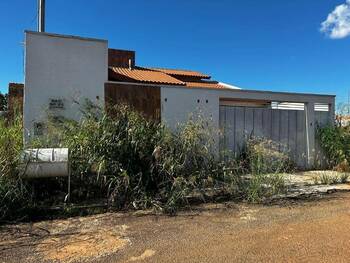 Casa em leilão - Rua Rvs-1, s/nº - Firminópolis/GO - Banco Santander Brasil S/A | Z33390