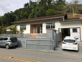 Casa em leilão - Rua Júlio Heiden, 228 - Blumenau/SC - Banco Santander Brasil S/A | Z33480