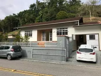 Casa em leilão - rua júlio heiden, 228 - blumenau/sc - banco santander brasil s/a | z33480
