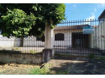 Casa em leilão - Rua das Acácias, 1264 - Maringá/PR - Banco Santander Brasil S/A | Z33365
