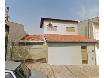 Casa em leilão - Rua Doutor Luiz Maia, 148 - São Carlos/SP - Banco Santander Brasil S/A | Z33390