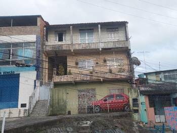 Casa em leilão - Estrada da Liberdade, 562 - Salvador/BA - Banco Santander Brasil S/A | Z33390