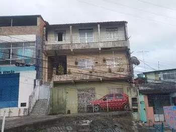 Casa em leilão - estrada da liberdade, 562 - salvador/ba - banco santander brasil s/a | z33390