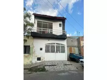 Casa em leilão - rua vereador luís barreto, 85 - iguatu/ce - banco santander brasil s/a | z33480
