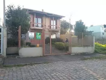 Casa em leilão - rua luizina bonatto bertoni, 55 - caxias do sul/rs - banco santander brasil s/a | z33480
