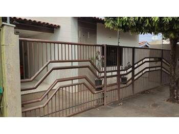 Casa em leilão - Rua Patrulheiro José Maciel da Cruz, 578 - Rondonópolis/MT - Banco Santander Brasil S/A | Z33480