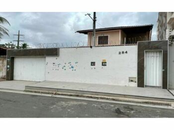 Casa em leilão - Rua Rodolfo Teófilo, 284 - Caucaia/CE - Itaú Unibanco S/A  | Z33179