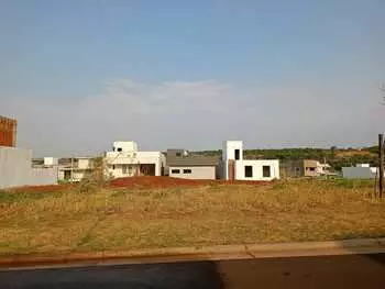Terrenos e lotes em leilão - rua assis, s/n - uberlândia/mg - itv urbanismo ltda | z33407