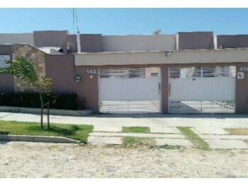 Casa em leilão - Rua Taciano Rocha Ponte, 142 - Caucaia/CE - Itaú Unibanco S/A  | Z33179