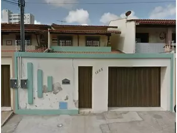 Casa em leilão - Rua Martins de Jesus, 1265 - Fortaleza/CE - Banco Santander Brasil S/A | Z33078