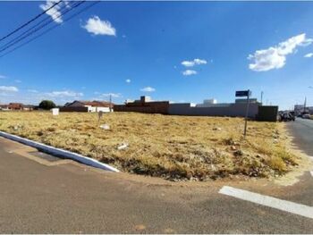 Terrenos e Lotes em leilão - Avenida A, S/n - Araguari/MG - Banco Cooperativo Sicoob S.A. | Z33501