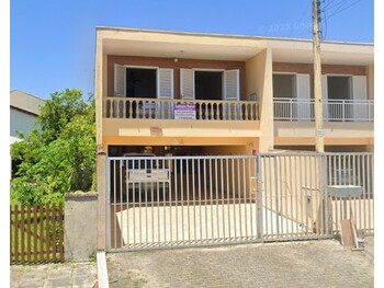 Casa em leilão - Rua Independência, 506 - Pontal do Paraná/PR - Banco Santander Brasil S/A | Z33176