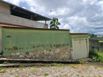 Casa em leilão - Rua Diva Lucia Corrêa, 40 - Formiga/MG - Banco Santander Brasil S/A | Z33390