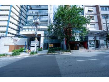 Lojas em leilão - Rua Pamplona, 1004 - São Paulo/SP - Banco Santander Brasil S/A | Z33444