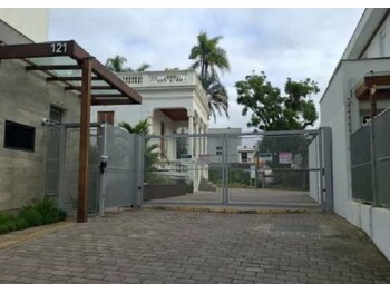 Casa em leilão - Avenida Clemenciano Barnasque, 121 - Porto Alegre/RS - Itaú Unibanco S/A  | Z33457
