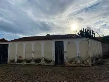 Casa em leilão - Celso Gonzaga, 155 - Grão Mogol/MG - Banco Santander Brasil S/A | Z33390