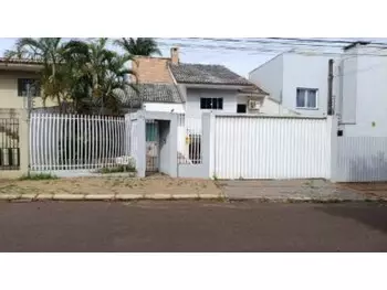 Casa em leilão - rua iraci vigano, 63 - cascavel/pr - banco santander brasil s/a | z33129