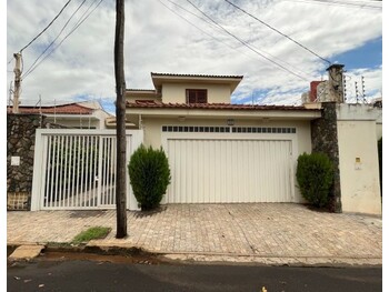Casa em leilão - Rua Doutor Martin Luther King, 243 - Araçatuba/SP - Banco Cooperativo Sicoob S.A. | Z33301