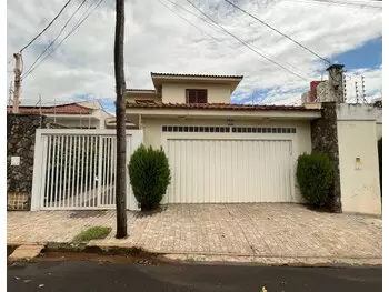 Casa em leilão - Rua Doutor Martin Luther King, 243 - Araçatuba/SP - Banco Cooperativo Sicoob S.A. | Z33301