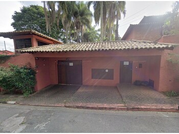 Casa em leilão - Rua São João, 79 - Cotia/SP - Banco Bradesco S/A | Z33298
