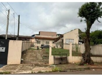 Casa em leilão - Rua Barão do Cerro Azul, 695 - Cambé/PR - Banco Bradesco S/A | Z33373