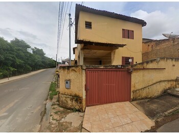 Casa em leilão - Rua Antero de Melo Junior, 148 - Paracatu/MG - Banco Santander Brasil S/A | Z33357