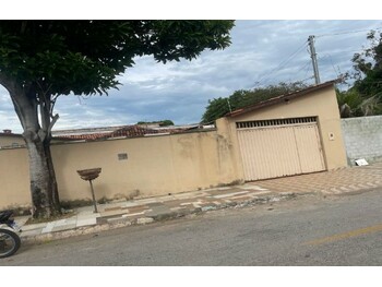 Casa em leilão - Rua Agostinho de Melo, s/n° - Aruanã/GO - Banco Bradesco S/A | Z33497