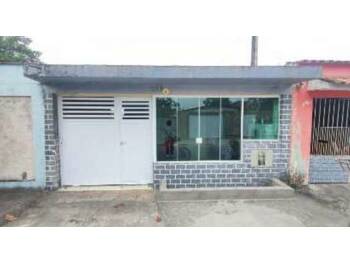 Casa em leilão - Rua Despraiado, 352 - Iguape/SP - Banco Santander Brasil S/A | Z33390