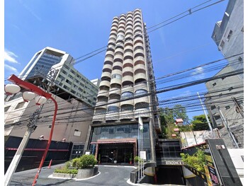 Apartamentos e Flats em leilão - Rua Galvão Bueno, 700 - São Paulo/SP - Creditas Soluções Financeiras Ltda | Z33458