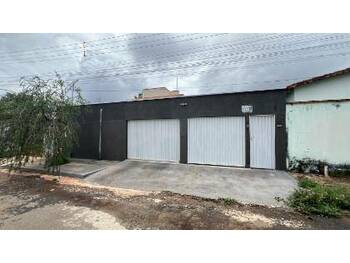 Casa em leilão - Rua das Açucenas, s/n - Inhumas/GO - Banco Santander Brasil S/A | Z33480