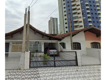 Casa em leilão - Rua dos Antúrios, 48 - Praia Grande/SP - Itaú Unibanco S/A  | Z33457