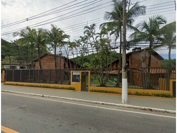 Sobrado em leilão - Avenida Walkir Vergani, 1070 - São Sebastião/SP - Banco Bradesco S/A | Z33451