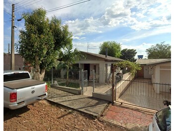 Casa em leilão - Rua Doutor Vicente Cardoso, 10 - Santa Rosa/RS - Banco Santander Brasil S/A | Z33480