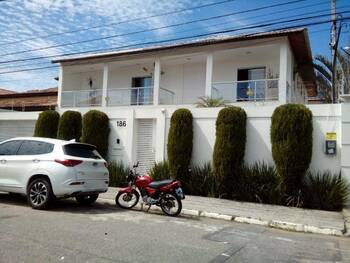 Casa em leilão - Rua Oswaldo Tavares, 186 - Campos dos Goytacazes/RJ - Banco Santander Brasil S/A | Z33390