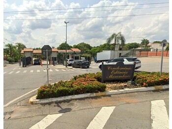 Casa em leilão - Rua Barra do Una, 174 - Vinhedo/SP - Tribunal de Justiça do Estado de São Paulo | Z33292