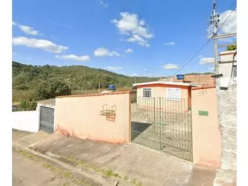 Casa em leilão - rua benedito graciano, 250 - poços de caldas/mg - banco santander brasil s/a | z33025