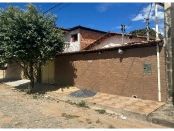 Casa em leilão - Rua Amazonas, 604 - Itacarambi/MG - Banco Bradesco S/A | Z33373