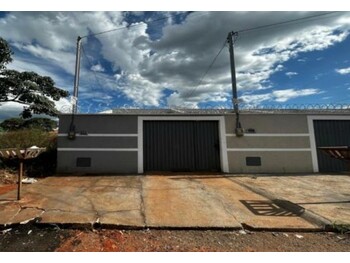Casa em leilão - Rua 129, s/nº  - Trindade/GO - Banco Bradesco S/A | Z33523