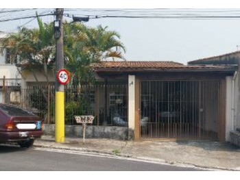 Casa em leilão - Rua Pedro Mansueto Bechelli, 34 - Ribeirão Pires/SP - Banco Santander Brasil S/A | Z33176