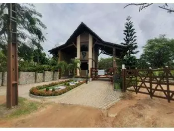 Casa em leilão - Rua Ala Flor de Laranjeira, 27 - Gravatá/PE - Banco Bradesco S/A | Z33171