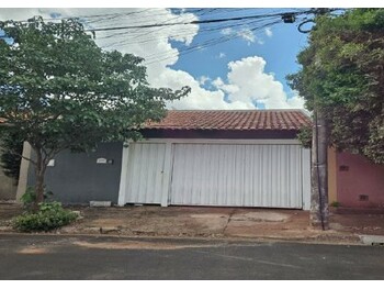 Casa em leilão - Rua Altino Stefanelli, 420 - Ribeirão Preto/SP - Banco Bradesco S/A | Z33373
